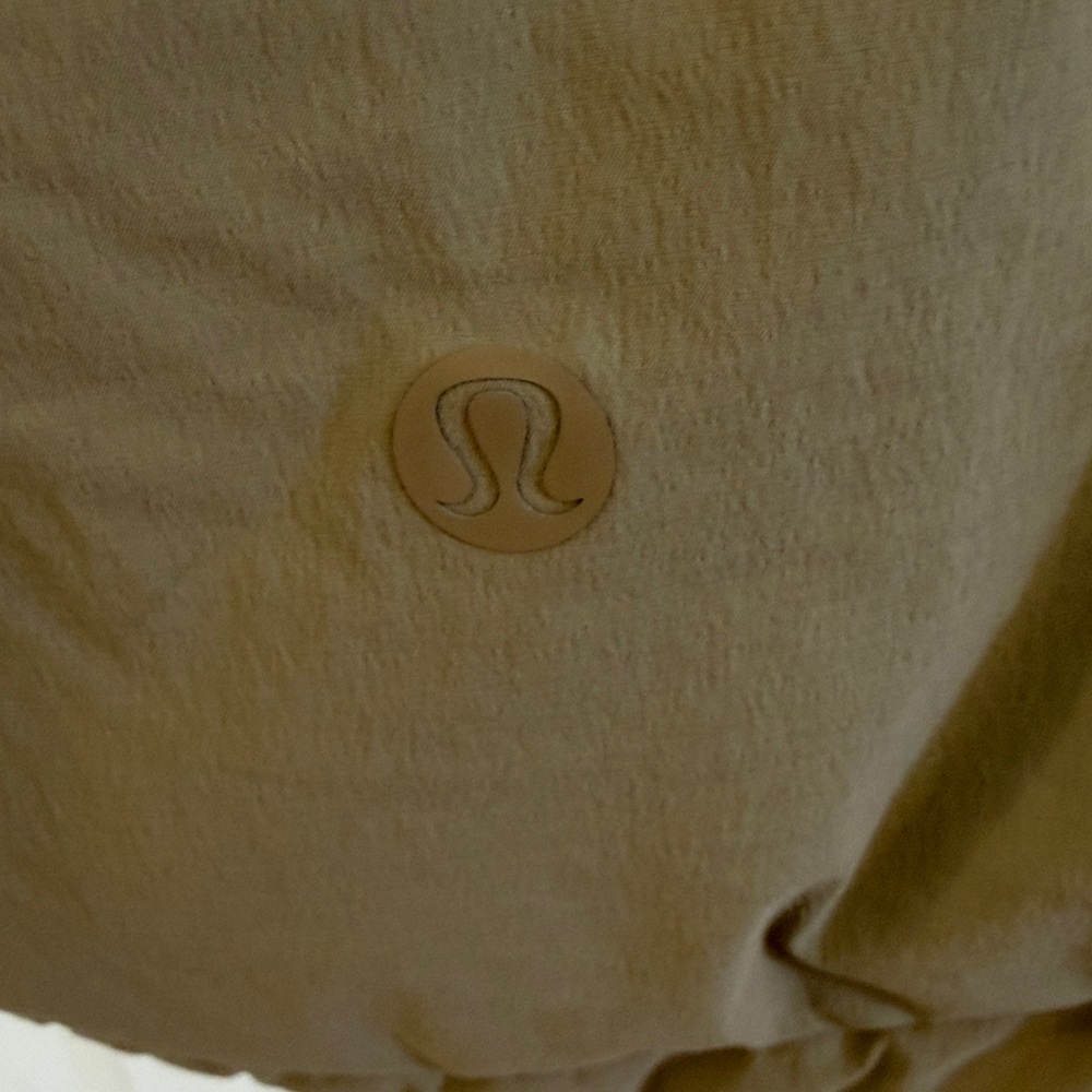 Lululemon Quilted Puffer Jacket Size 6 Neutral Tan Cropped - Picture 4 of 7
